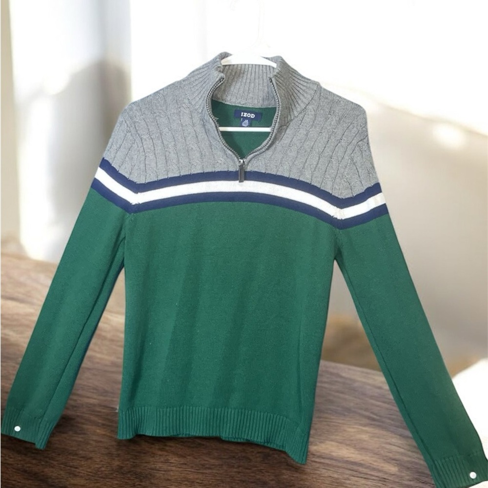 Izod Men's Zip-Up Sweater in Green and Gray